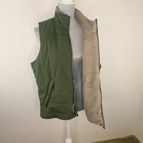 Carhartt Sherpa Lined Full Zip Reversible Work Vest - Picture 1 of 7